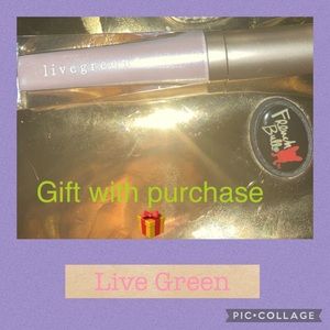 New Live Green lip color lip gloss